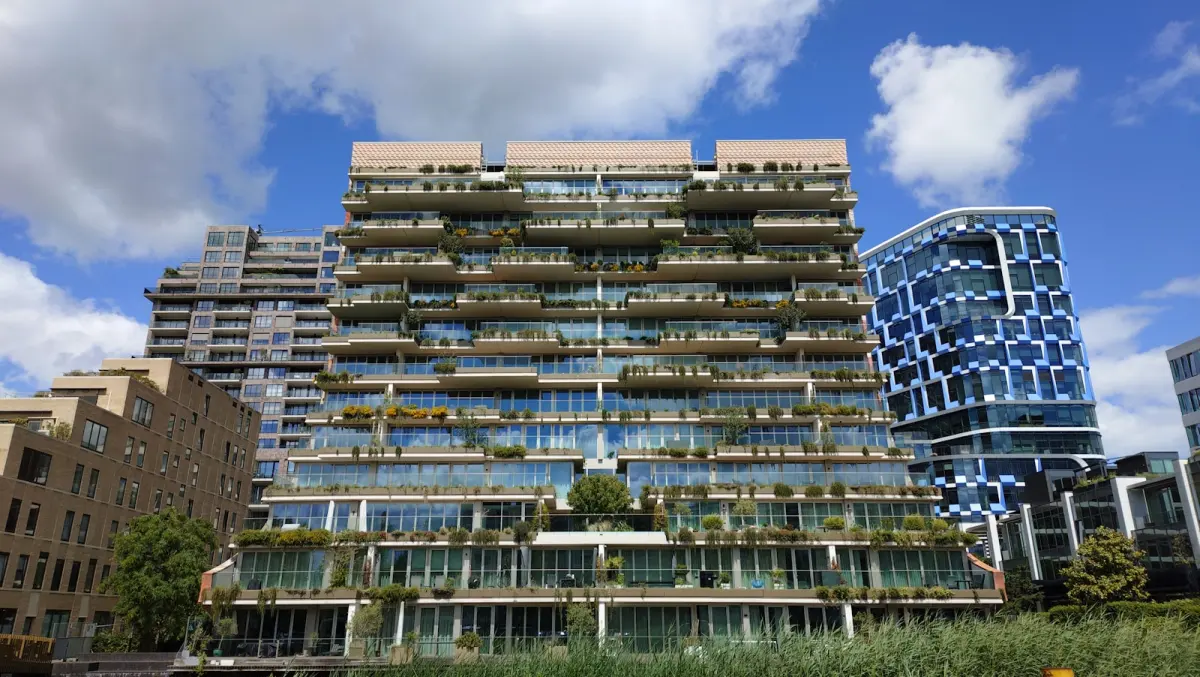 Saldering zonnepanelen nieuwbouwappartement 2027: VvE