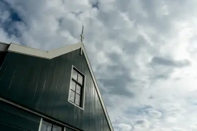 Saldering bij Bewolkt Weer: Wat Levert u Terug?